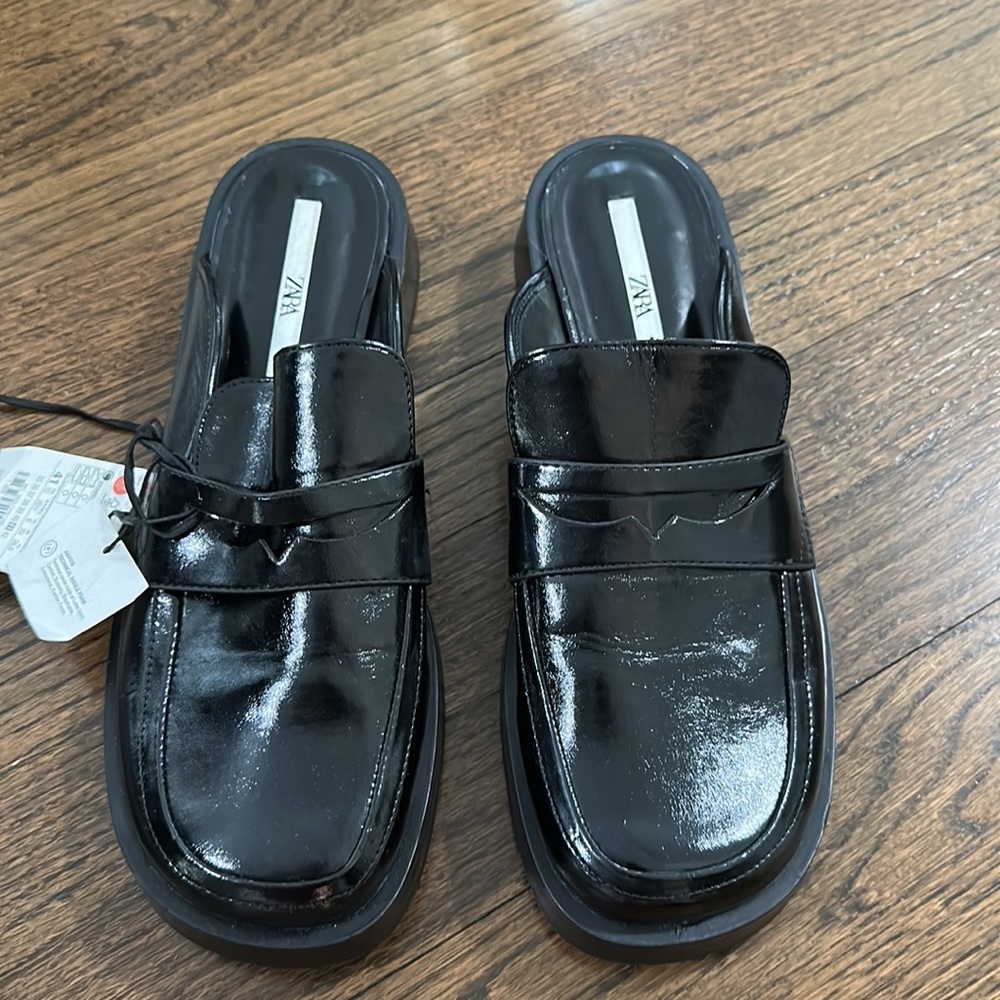 NWT Zara Women’s Loafer Slide On Shiny Black Mules Size 10/41 - Picture 2 of 11